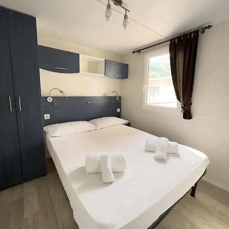Campsite Solcio Village Lesa