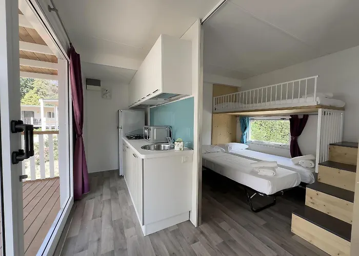 Campingplads Solcio Village *